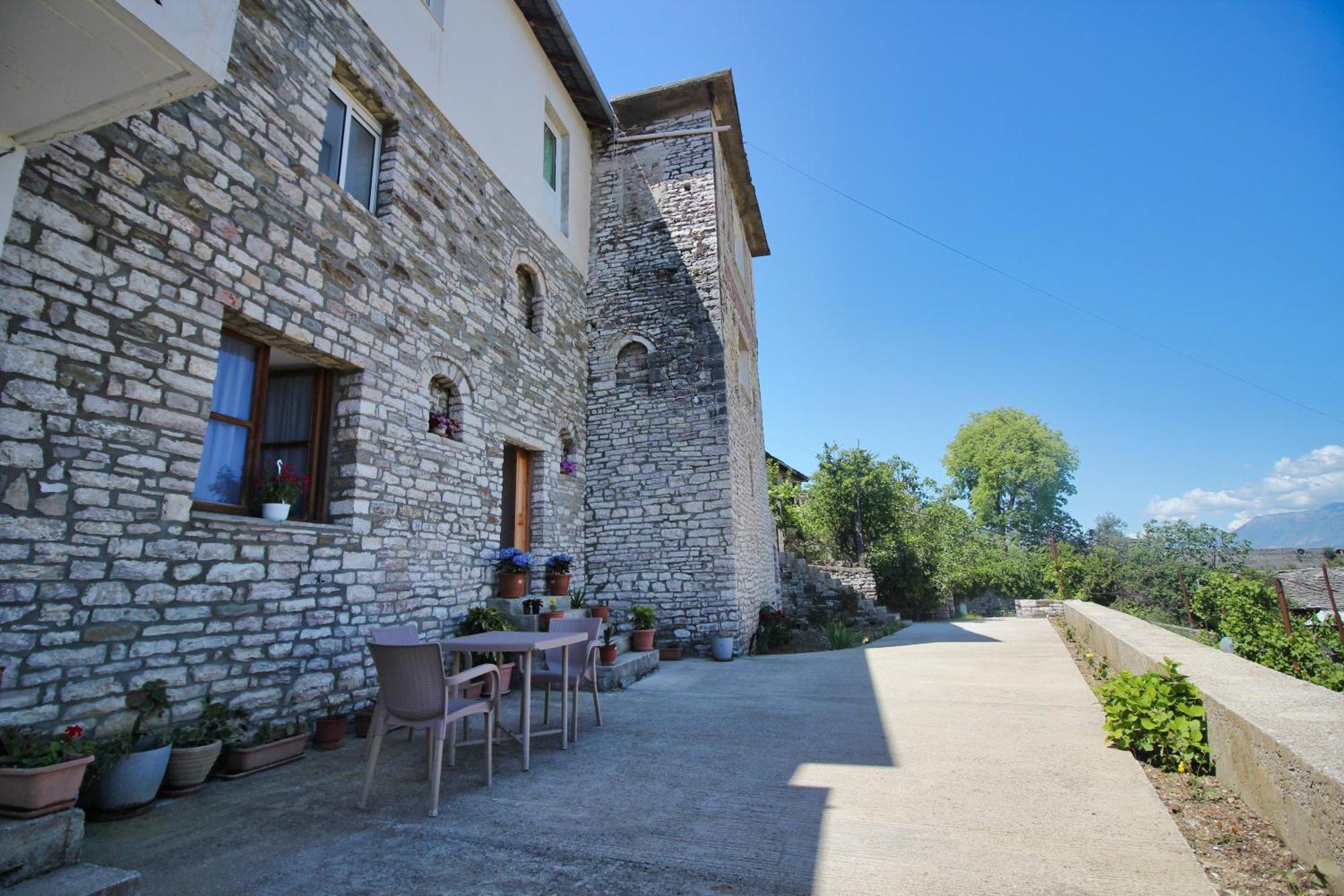 Guri Guesthouse Gjirokastër 외부 사진