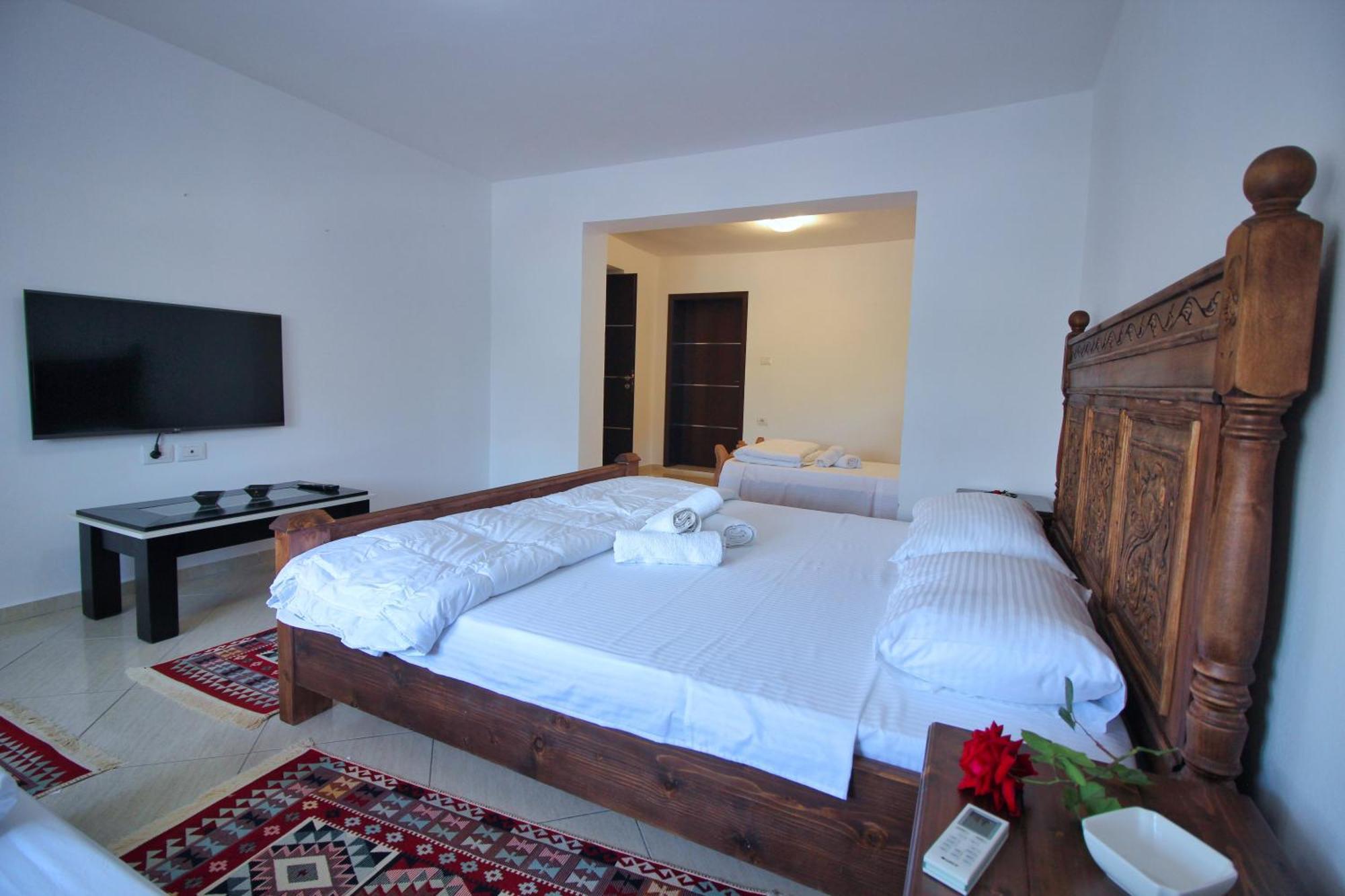 Guri Guesthouse Gjirokastër 외부 사진
