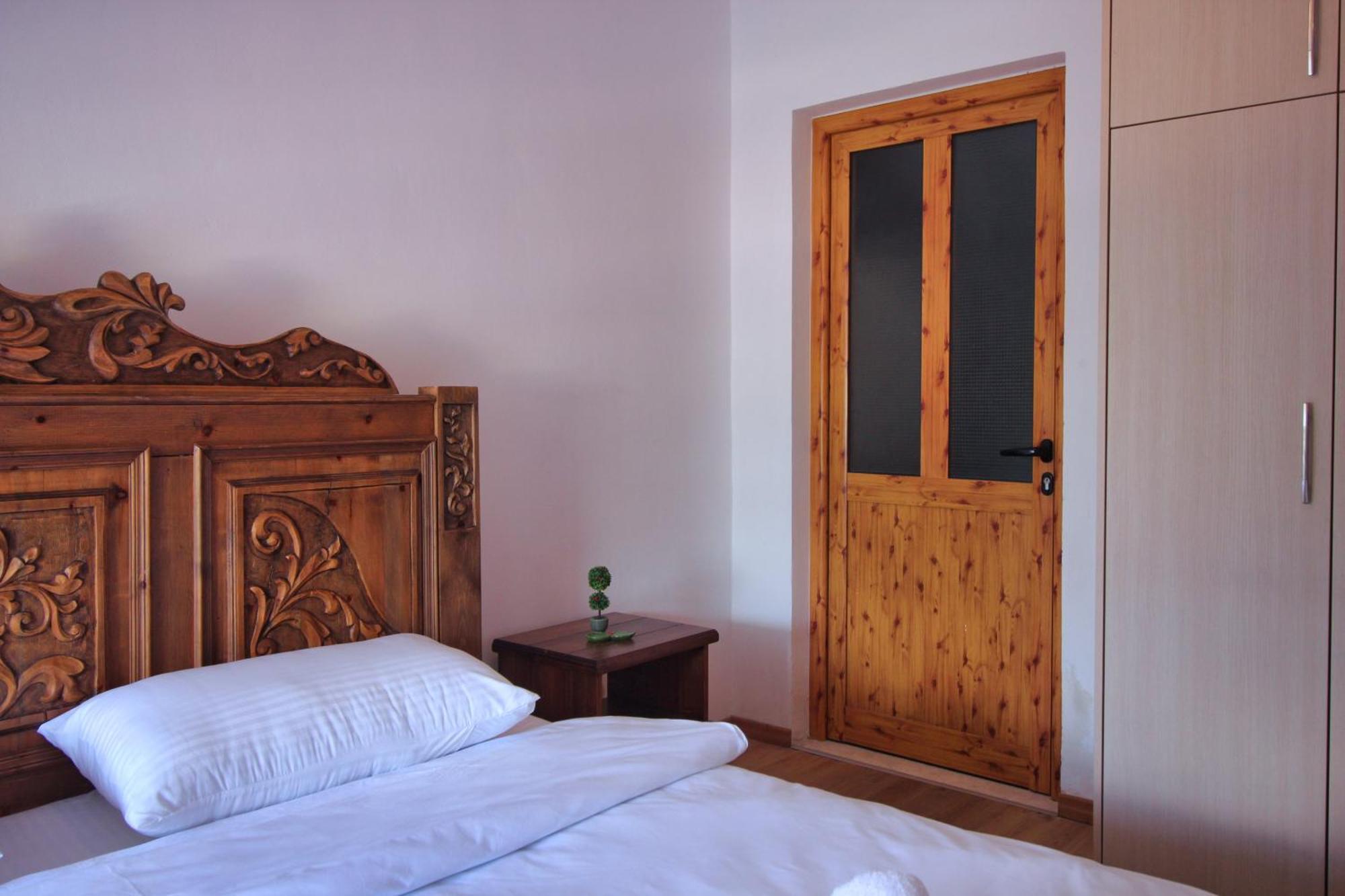 Guri Guesthouse Gjirokastër 외부 사진