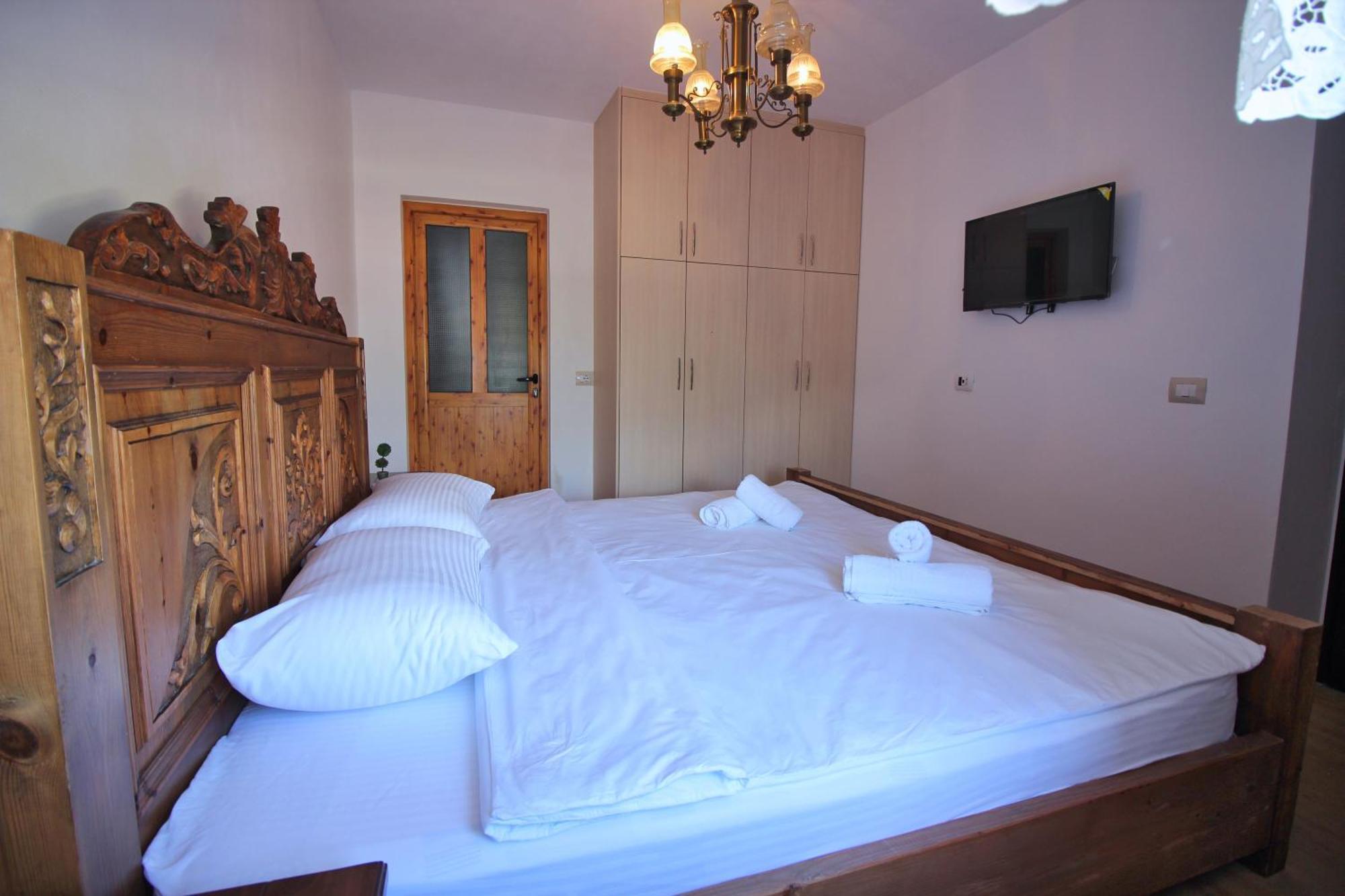 Guri Guesthouse Gjirokastër 외부 사진