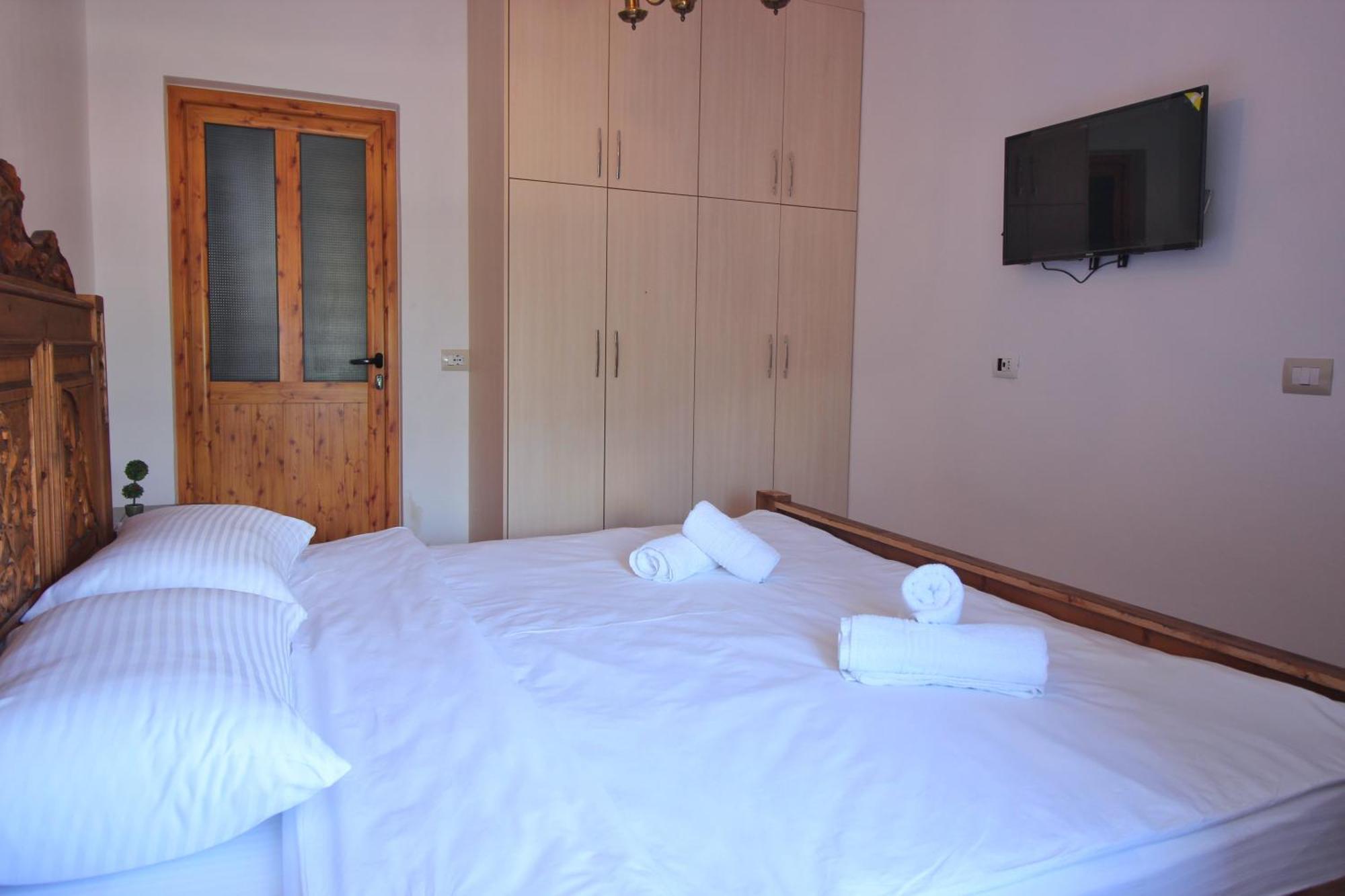 Guri Guesthouse Gjirokastër 외부 사진