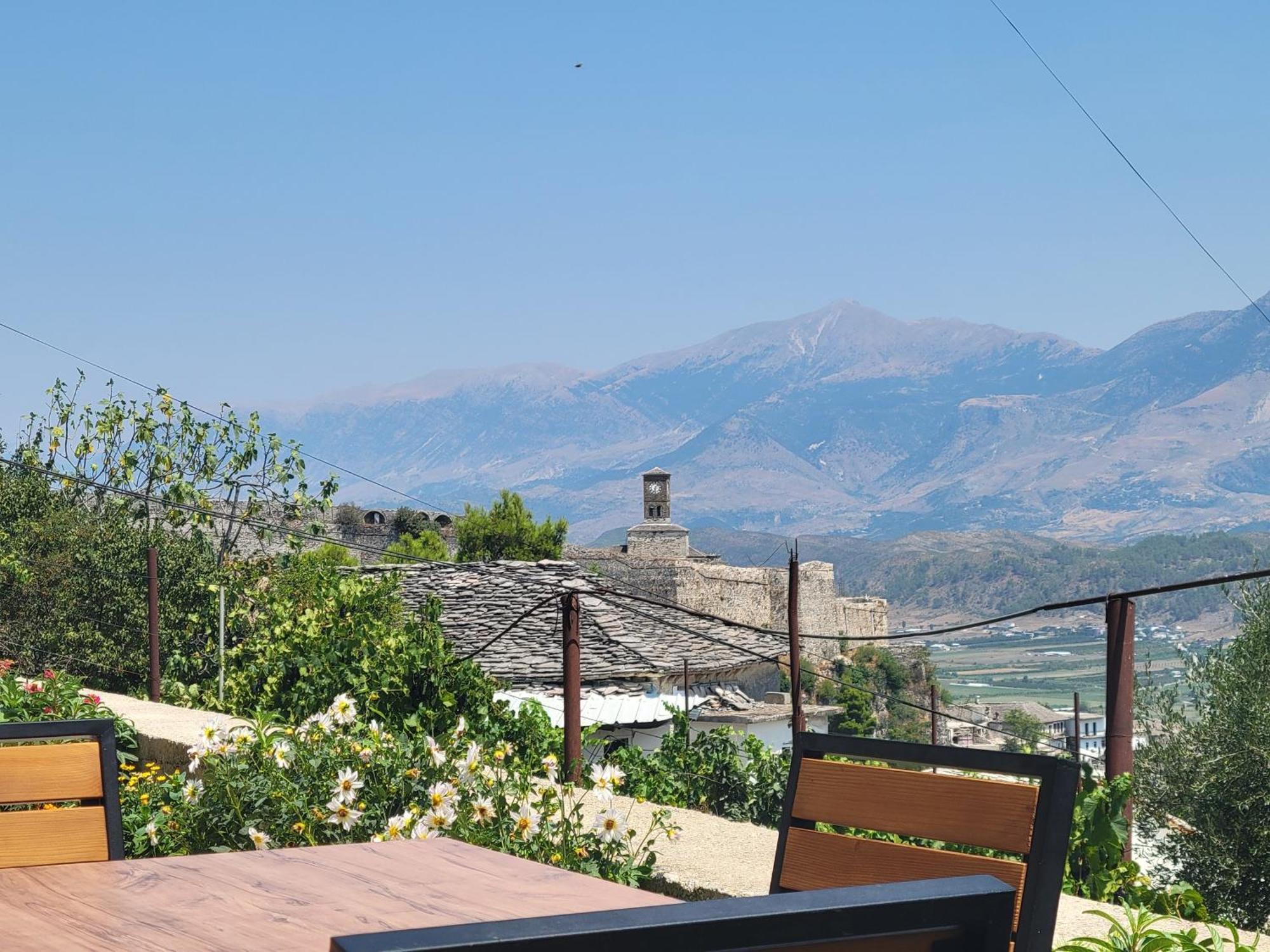 Guri Guesthouse Gjirokastër 외부 사진