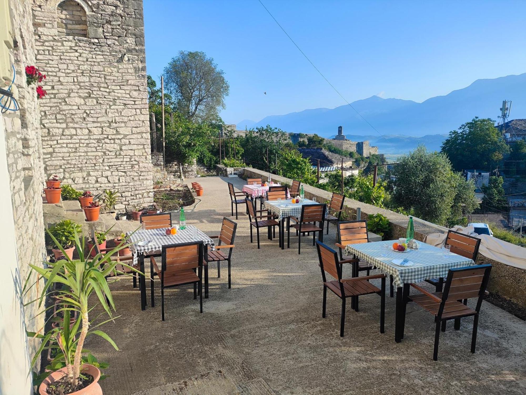 Guri Guesthouse Gjirokastër 외부 사진
